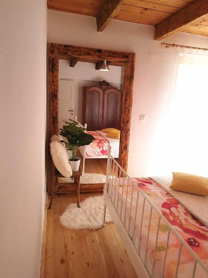 Apartment Cernesa Ražanac
